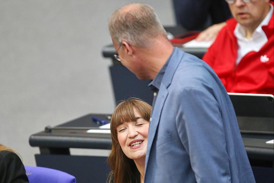 Infratest: SPD und Linke legen zu – AfD weiter klar vor Union