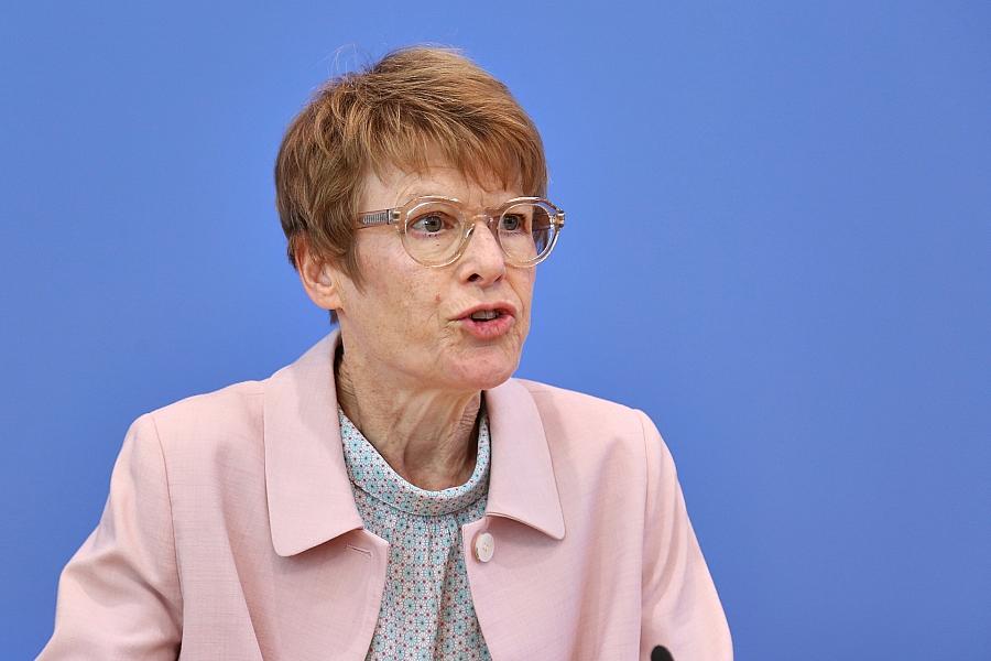 Pflegeversicherung: Wirtschaftsweise Veronika Grimm fordert Streichung von Leistungszuschlag und Entlastungsbetrag