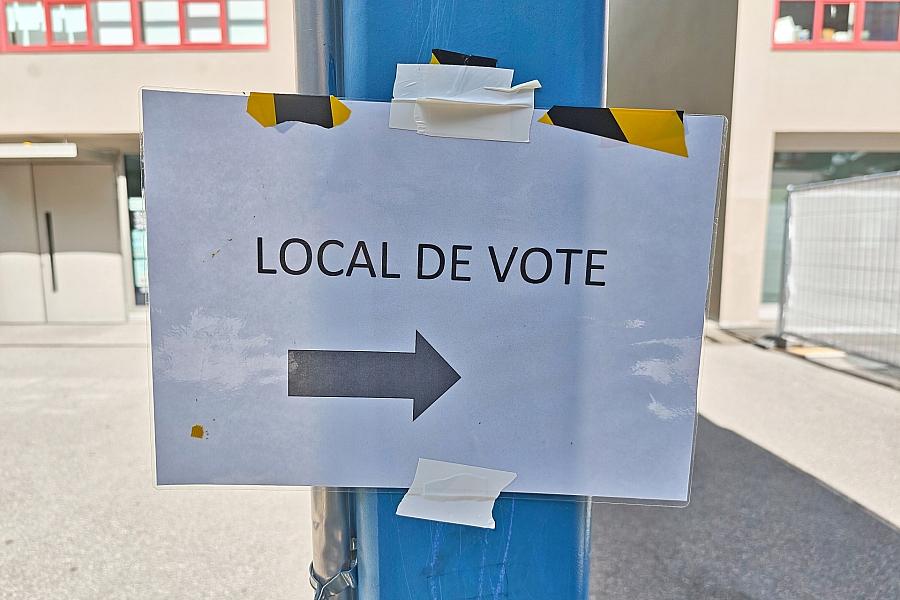Schweizer Volksabstimmung: Initiative für strengere Neutralität scheitert am Ständemehr