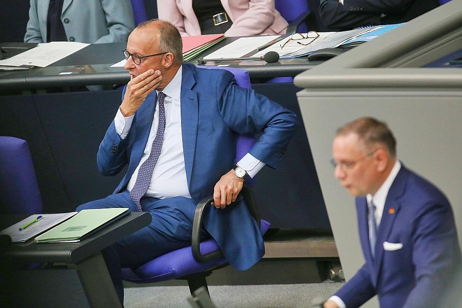 Yougov-Umfrage: Union fällt auf 18 Prozent, AfD bleibt stärkste Kraft