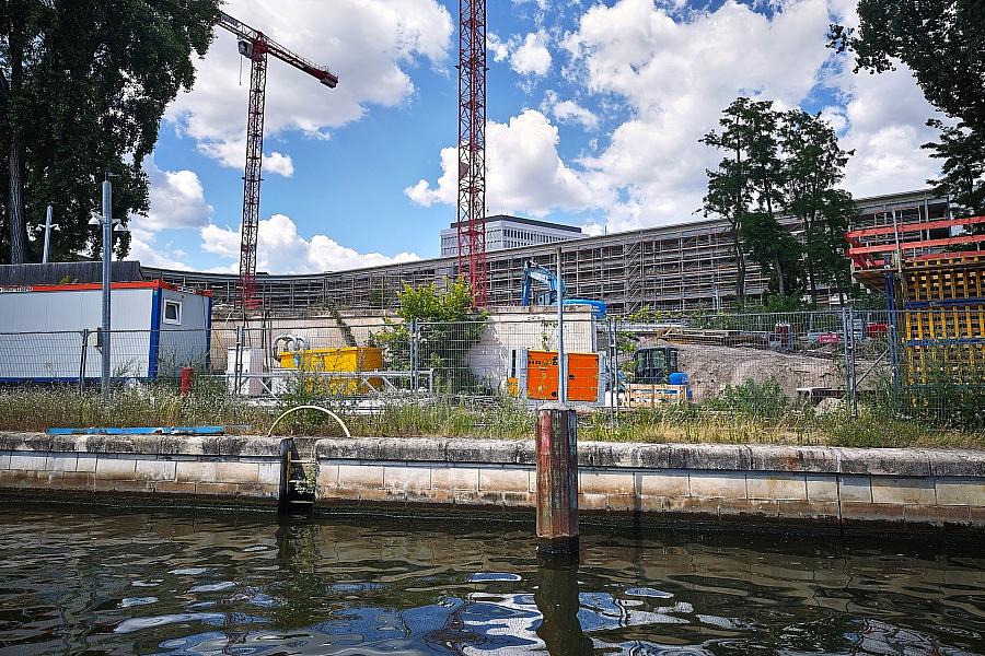 Nach Hackerangriff auf Berlin: Sensible Kanzleramts-Pläne und Gehaltslisten im Darknet aufgetaucht
