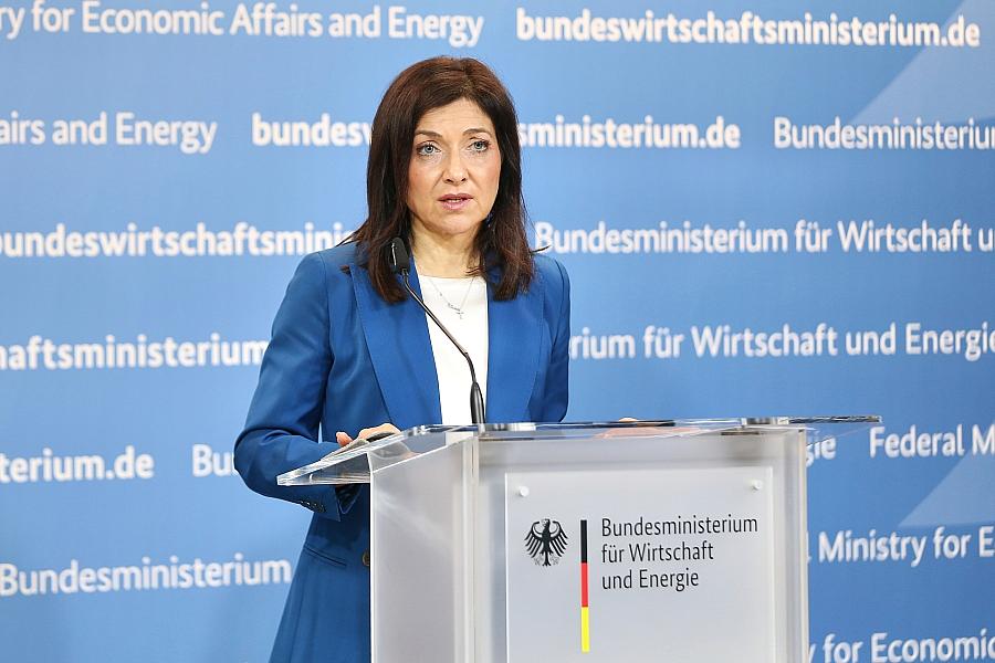 Steuerstreit: SPD-Parlamentsgeschäftsführer Wiese fordert Reiche auf, sich auf ihr Ministerium zu konzentrieren