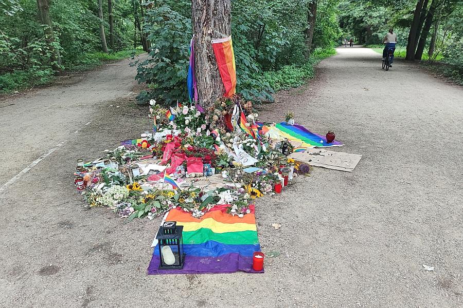 Nach CSD-Anschlag: Union fordert Regelausweisung für queer-, frauen- und christenfeindliche Straftäter