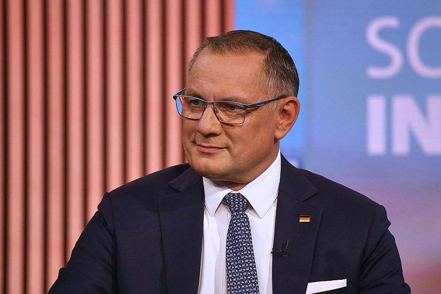 AfD-Chef Chrupalla kritisiert „Doppelmoral“ der Bundesregierung im Umgang mit Russland und der Ukraine nach Drohnen-Attacke