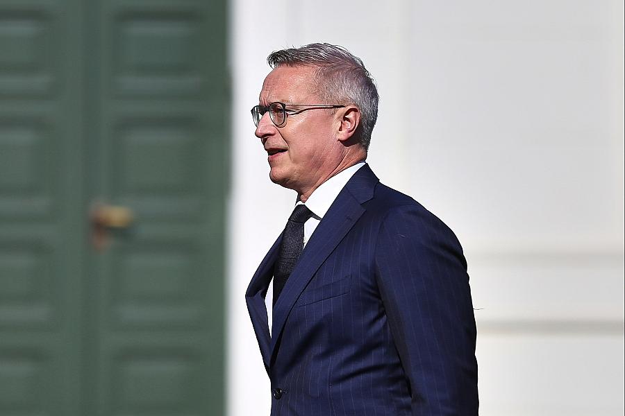 Digitalminister Wildberger fordert Regeln für Smart Glasses und warnt vor Missbrauch der Technik