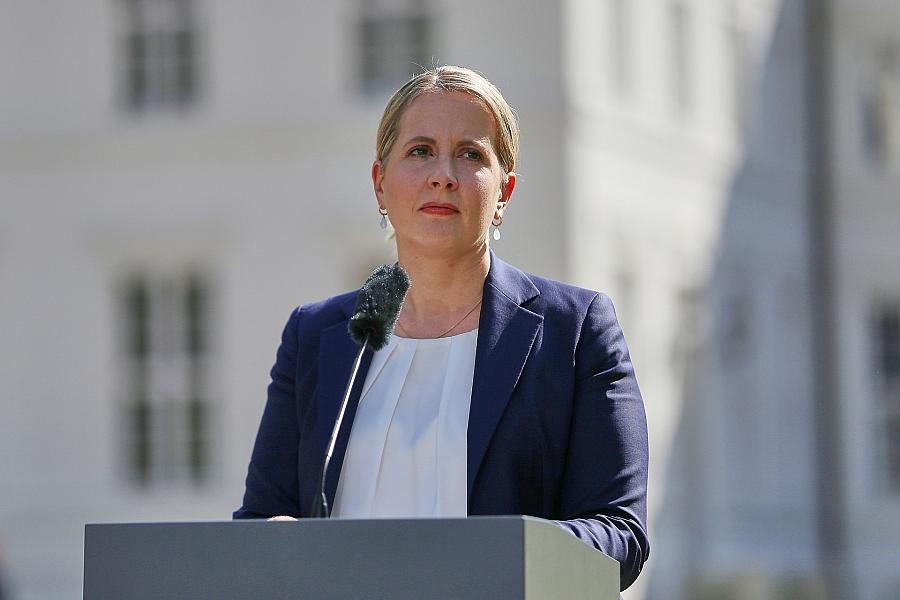 Wohngeld-Kürzungen: Bauministerin verteidigt Sparmaßnahmen