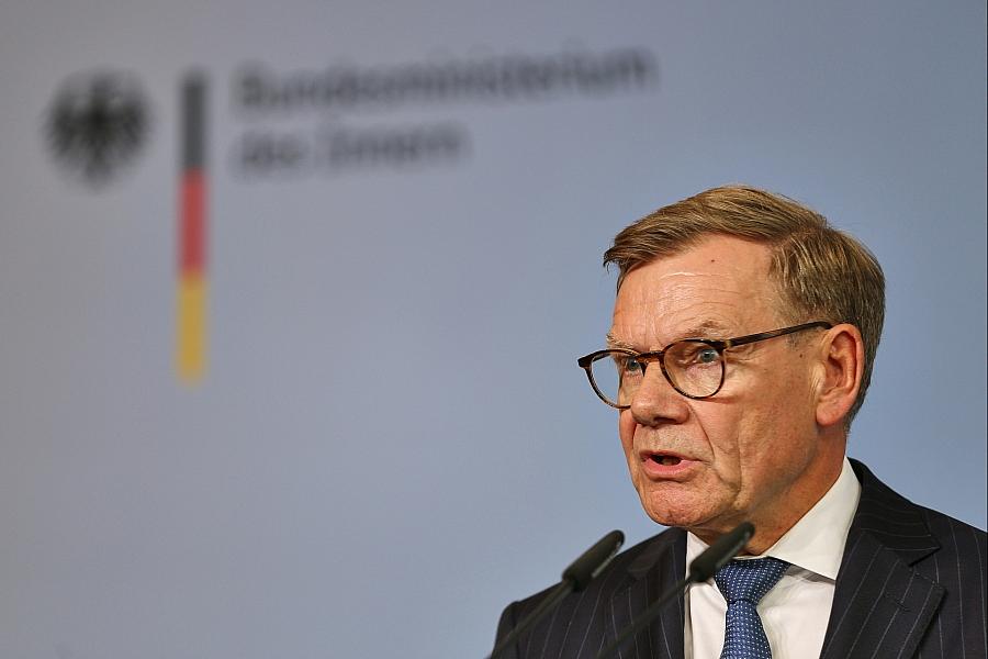 Wadephul: Deutschland kann sich Festsetzung russischer Schattenflotten-Tanker vorstellen