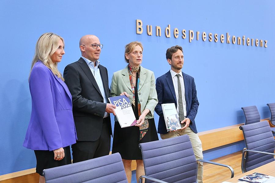 Pisa-Studie: Linke wirft Bundesregierung Versagen bei Bildungspolitik vor
