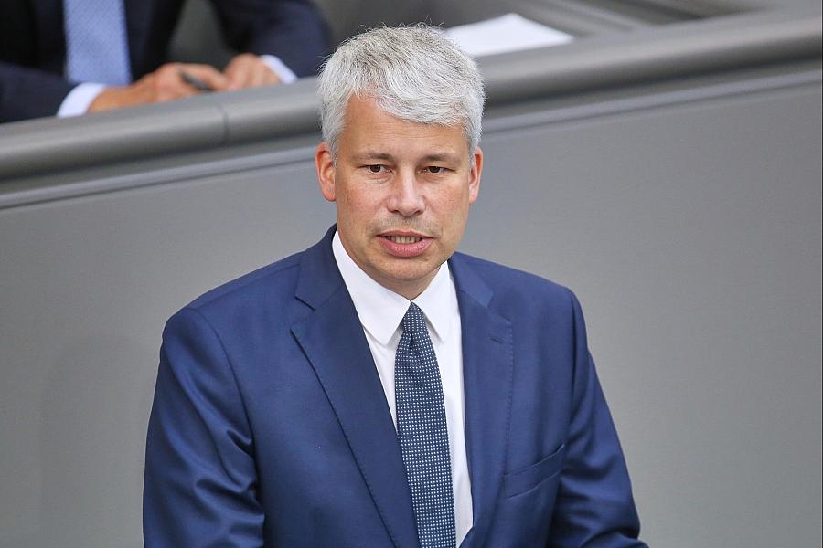 Bundesverkehrsminister Bilger: Bahn soll Familienreservierung wieder einführen – Gespräche laufen