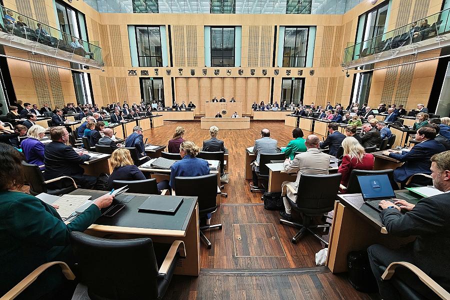 Bundesrat beschließt Tankrabatt: Benzin und Diesel ab 1. Oktober um knapp 17 Cent günstiger