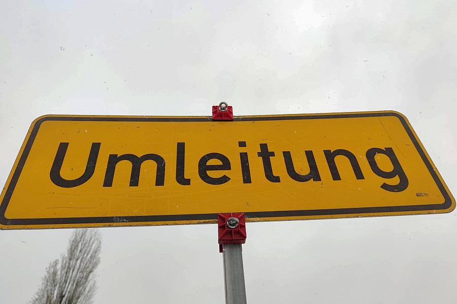 Vollsperrung der B100 bei Pouch beginnt am Montag