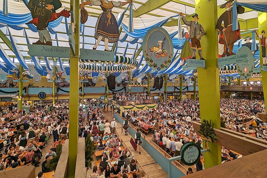 191. Oktoberfest in München eröffnet: Krause zapft erstes Fass an