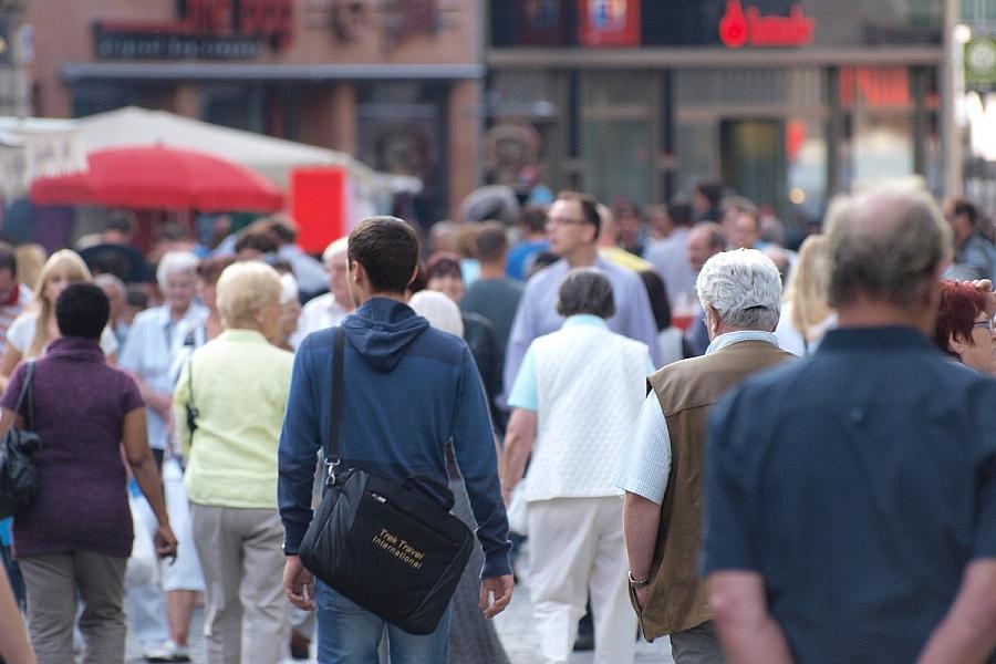 Forsa-Umfrage: 68 Prozent stehen hinter dem demokratischen System – doch 59 Prozent sind mit der Praxis unzufrieden