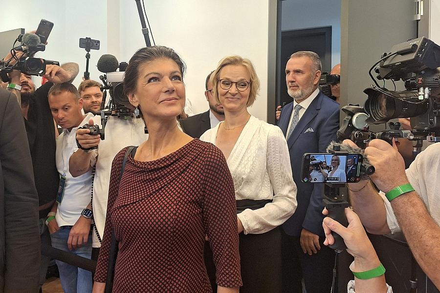 BSW-Streit: Wagenknecht widerspricht Thüringer Landeschefin Wolf bei Kontaktdarstellung