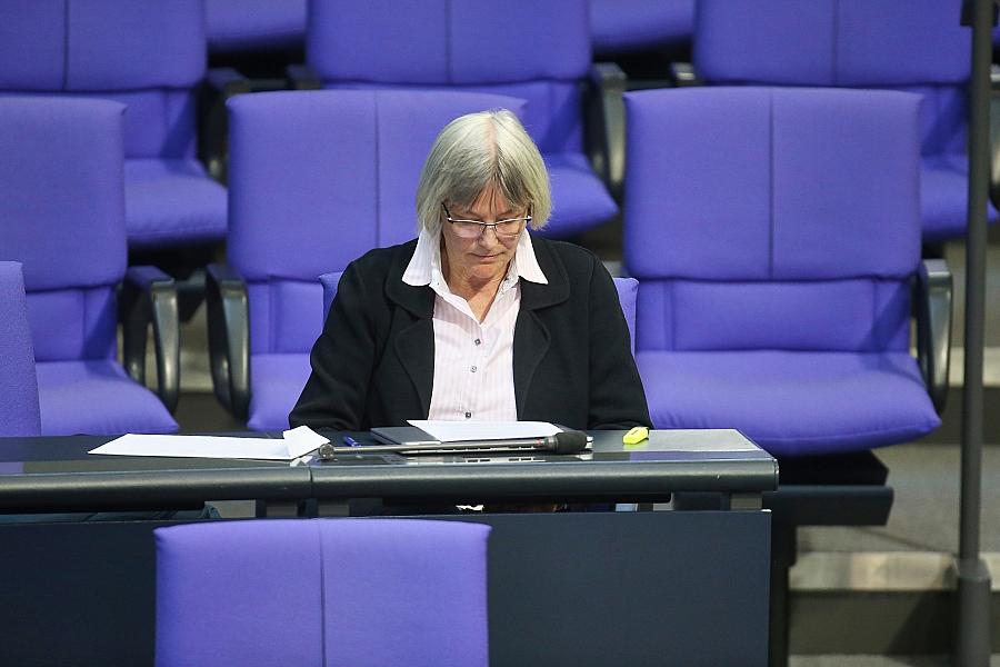 Gerrit Huy verliert vor Landgericht Berlin: AfD-Abgeordnete bleibt aus der Parlamentarischen Gesellschaft ausgeschlossen