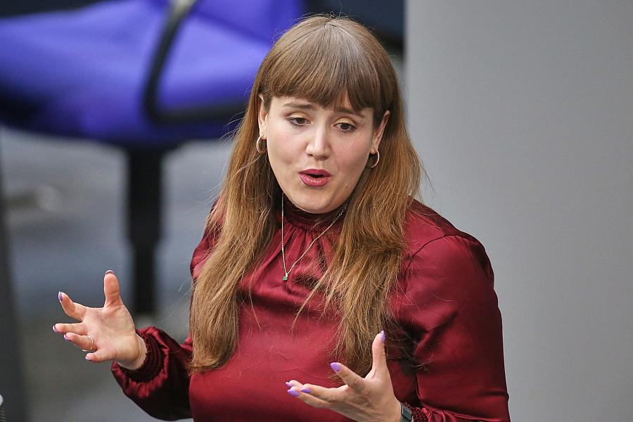 Ricarda Lang will eigene Spitzenkandidatur für die Grünen nicht ausschließen – Kritik an frühen Personaldebatten