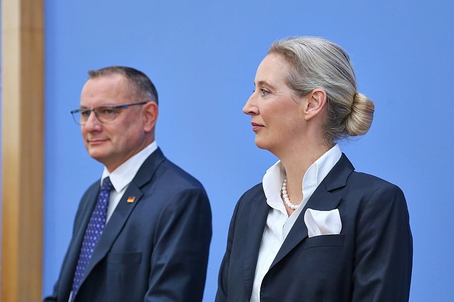 Forsa: AfD stärkste Kraft – 57 Prozent trauen keiner Partei Problemlösung zu