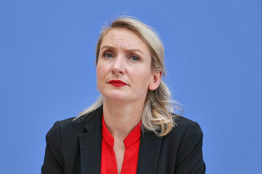 Bayerns Innenminister Herrmann kritisiert Linken-Chefin Schwerdtner scharf: Gefahr für Deutschland