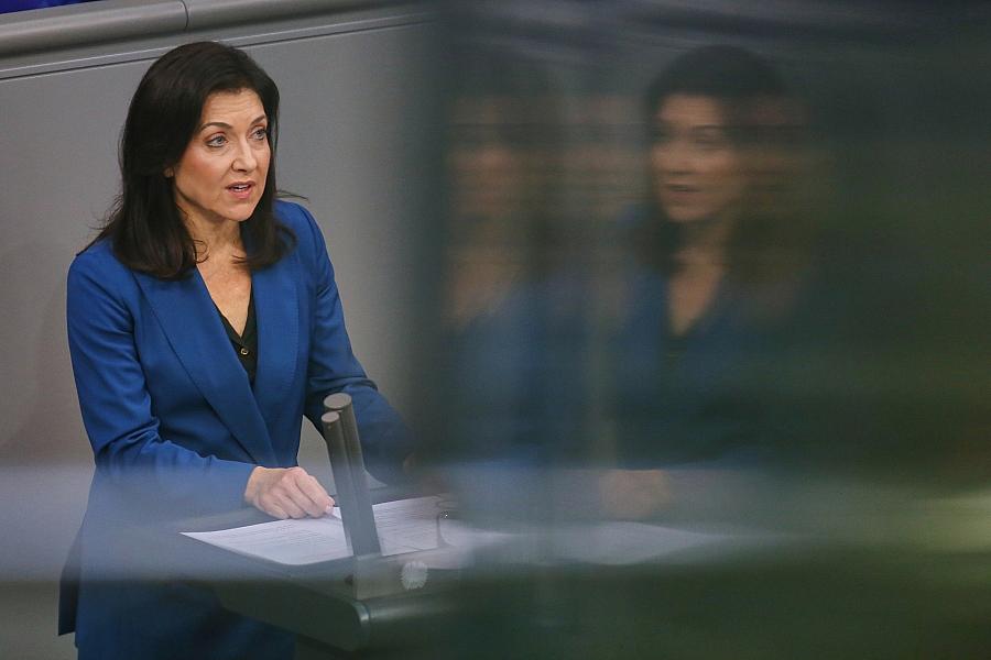 Galeria-Insolvenz: SPD-Generalsekretär Klüssendorf fordert Wirtschaftsministerin Reiche zum Handeln auf