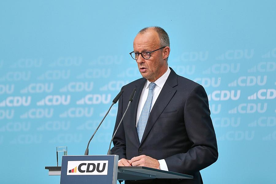 Merz will Schweitzer zügig zum Bundesarbeitsminister machen