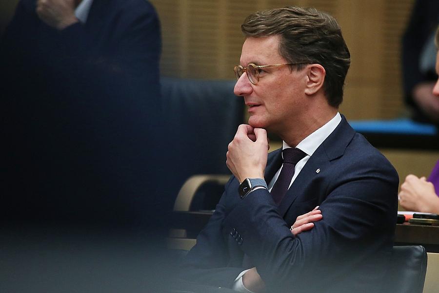 Hendrik Wüst zum Bundesratspräsidenten gewählt: NRW-Ministerpräsident folgt auf Bovenschulte