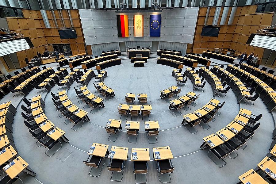 Berliner Abgeordnetenhaus konstituiert sich: Hendrikje Klein vor Wahl zur Parlamentspräsidentin