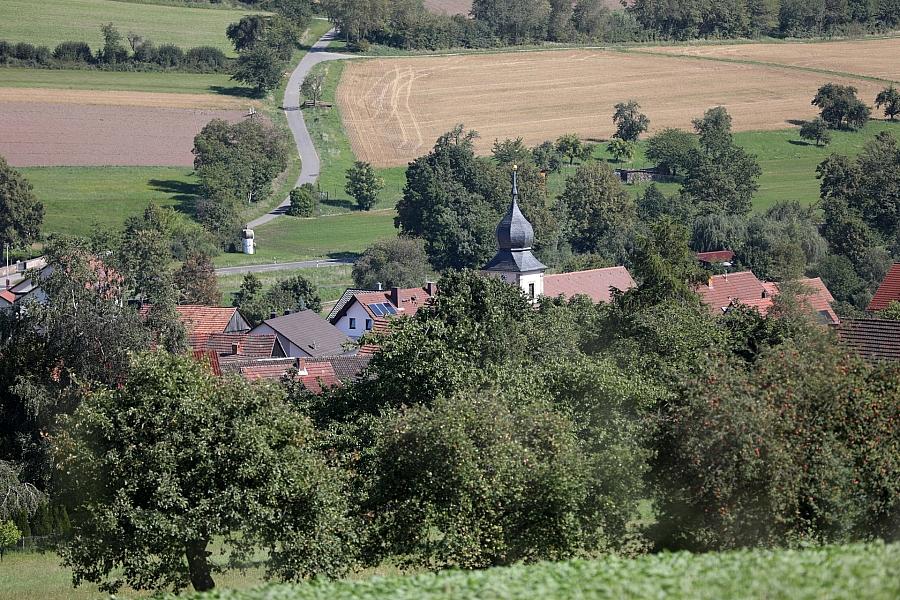 Durchschnittsalter 2025: Landgemeinden altern schneller als Großstädte