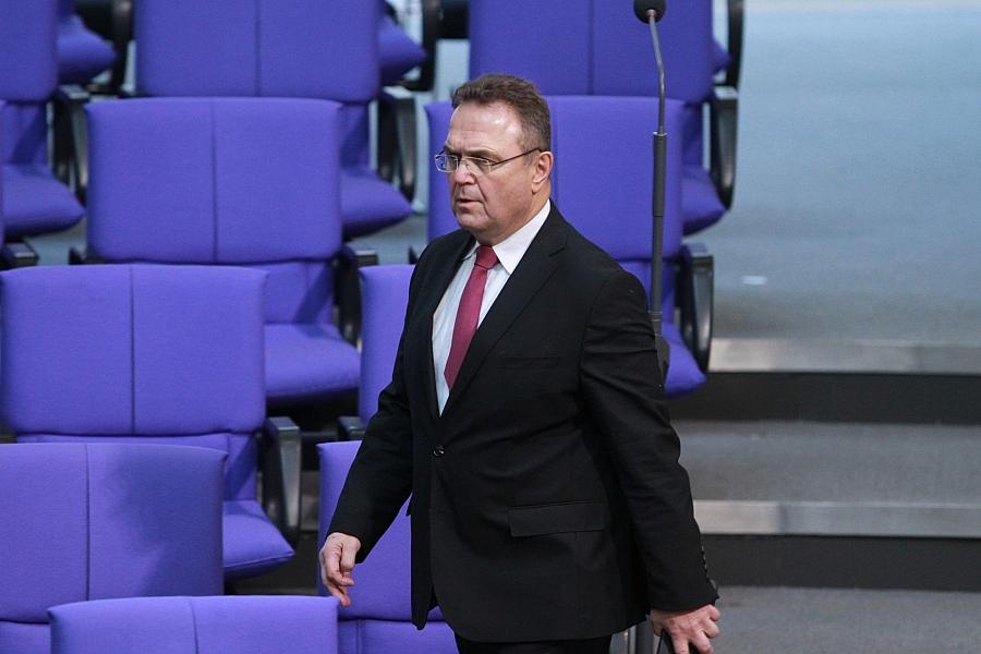 Trotz Schweigen von Merz: Ex-Innenminister Friedrich sieht Ilse Aigner als nächste Bundespräsidentin
