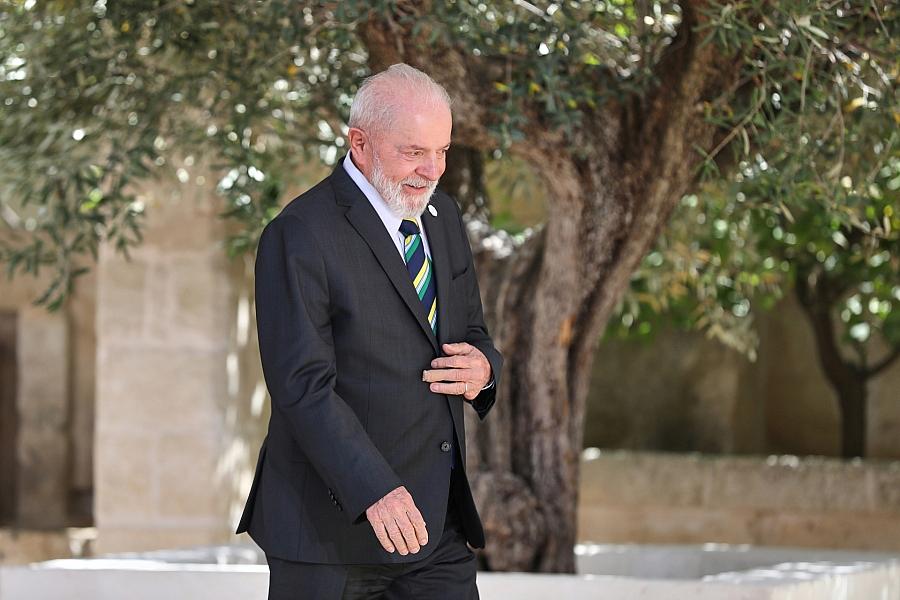Brasilien Stichwahl: Kopf-an-Kopf-Rennen zwischen Lula und Flavio Bolsonaro