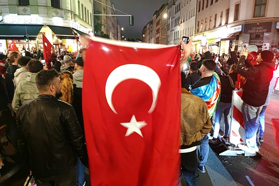 65 Jahre Anwerbeabkommen: Integrationsbeauftragte Pawlik beklagt Diskriminierung türkischer Menschen in Deutschland